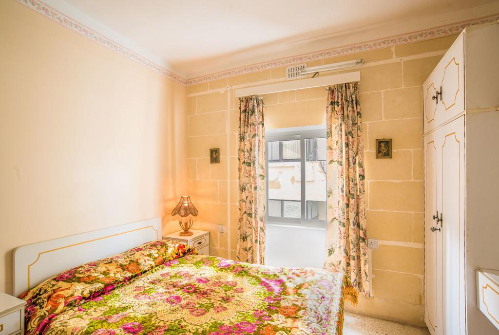 Appartement Ta' Karmni à Marsalforn Extérieur photo